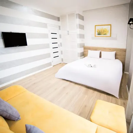 апартаменти-студіо для 4-х площа міцкевича 5 - проспект свободи Apartamento *