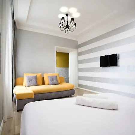 апартаменти-студіо для 4-х площа міцкевича 5 - проспект свободи Apartamento